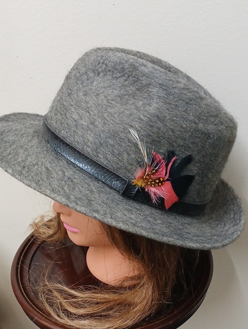 Vintage Gray Fedora with Black Band and Pink Feather Accent